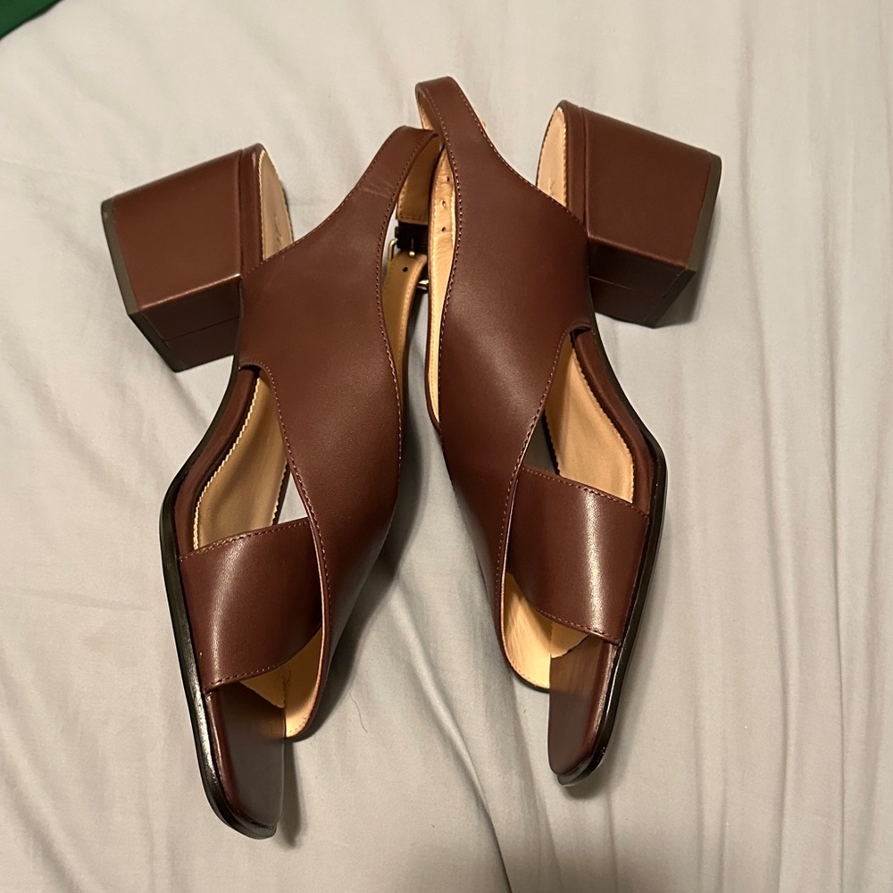 J. Crew Green Shoe Box for Dylan Sandals - Picture 10 of 10